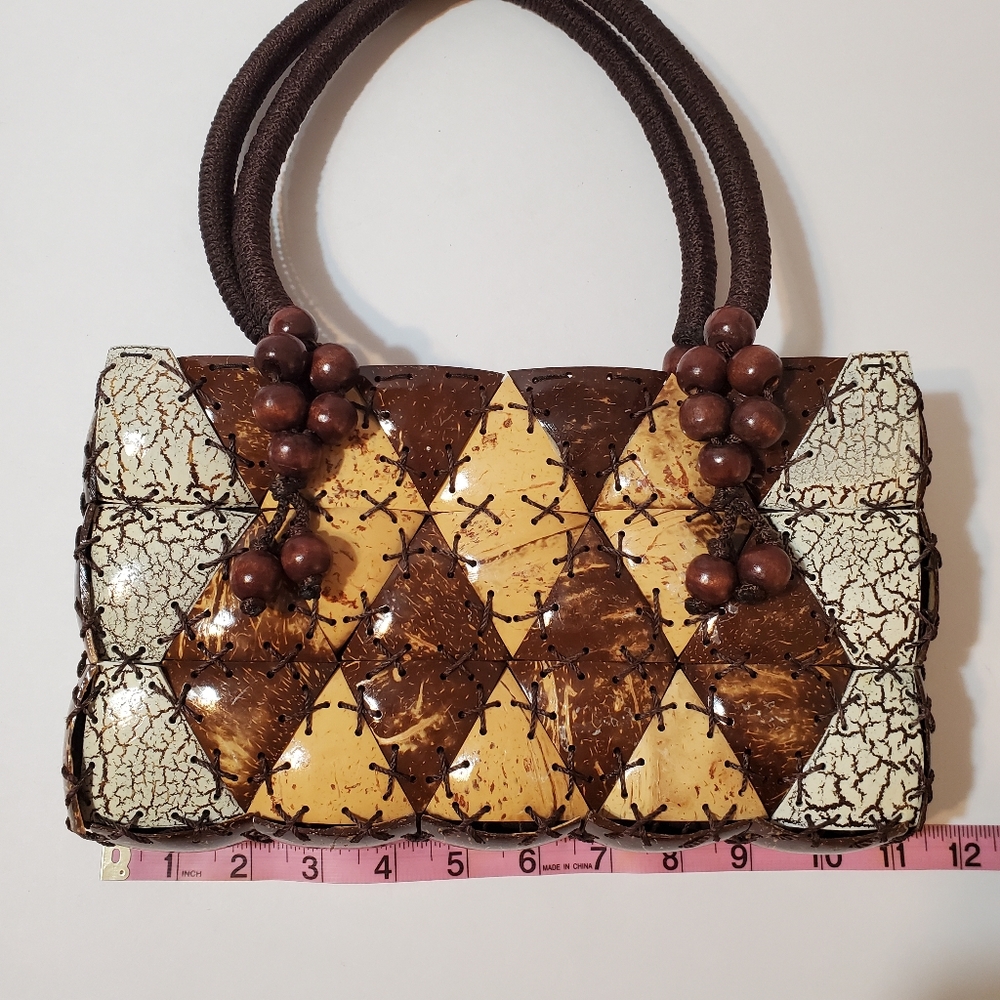 Handcrafted Coconut Shell Handbag - Picture 12 of 14